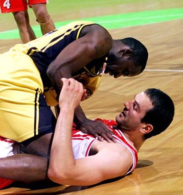 Απάντησε η ULEB στη FIBA