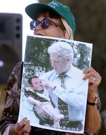 Φόβους για την ασφάλεια του Μπαράκ εκφράζει η σύζυγός του