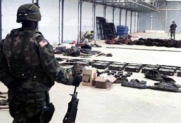 Σύλληψη Γάλλου για κατασκοπία στη Γιουγκοσλαβία – Πέντε κρύπτες όπλων ανακάλυψε η ΚFOR