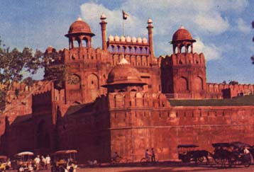 Δύο νεκροί και 11 τραυματίες από εκρήξεις στο Νέο Δελχί