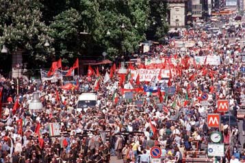 Διαδήλωση 35.000 εργαζομένων στη Φέιρα για την ανεργία
