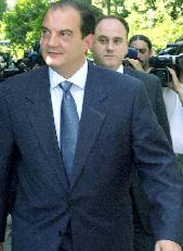 Ο Κ.Καραμανλής στο Πόρτο για τη σύνοδο του Ευρωπαϊκού Λαϊκού Κόμματος