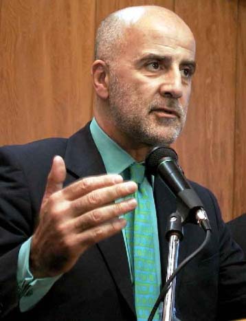 Βελτίωση του κλίματος γύρω από το Κυπριακό διαπιστώνει ο Ανάν