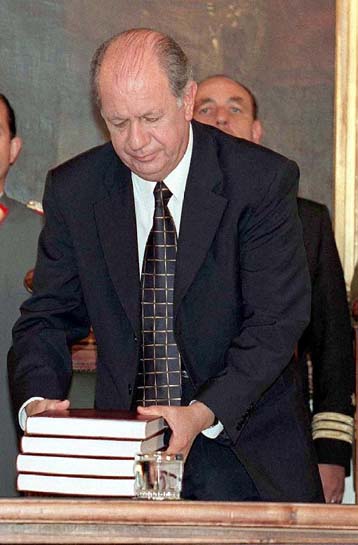 Ο στρατός της Χιλής αναγνωρίζει για πρώτη φορά τις ακρότητες του καθεστώτος Πινοσέτ