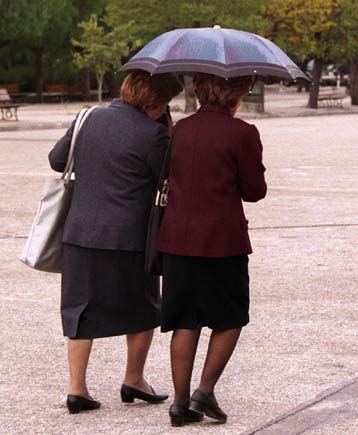 Καλοκαιρινή… κακοκαιρία, με δύο νεκρούς, πλημμύρες και ζημιές