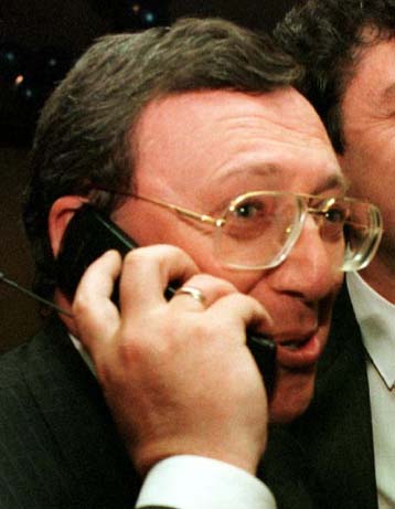 Ελεύθερος υπό όρους ο Γκουζίνσκι – Τα στελέχη του ομίλου δέχονταν απειλές