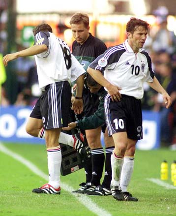 Με τέσσερις αλλαγές η Γερμανία στο ντέρμπι με την Αγγλία