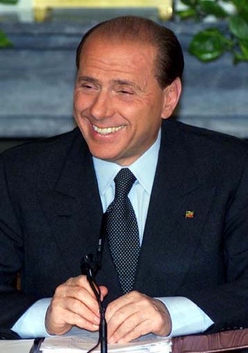 Ο Μπερλουσκόνι δικάζεται για παρατυπίες στα οικονομικά της Μίλαν