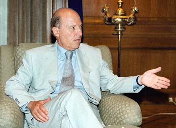 Το θέμα των ταυτοτήτων έκλεισε οριστικά δήλωσε στους πολιτικούς αρχηγούς ο πρωθυπουργός