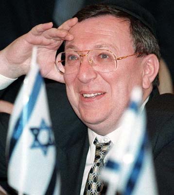 Πιέσεις στον Πούτιν από τους Γερμανούς για την υπόθεση Γκουζίνσκι – Για αντισημιτισμό μιλά ο όμιλος