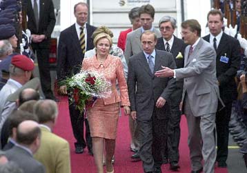 Συνάντηση Πούτιν – Σρέντερ στο Βερολίνο