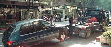 Χειρόφρενο θα σηκώνουν οι οδηγοί λεωφορείων όταν βρίσκουν εμπόδια