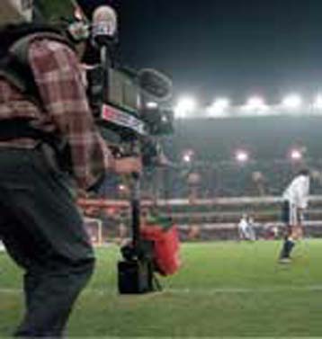 To BSkyB πήρε τα τηλεοπτικά δικαιώματα της premier league έναντι 792 δισ. δραχμών!