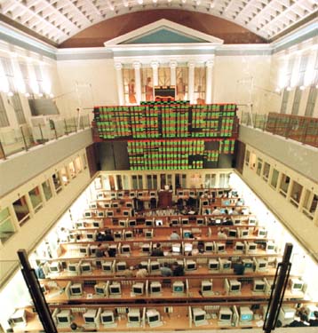 Αρχισε στη Βουλή η συζήτηση του νομοσχεδίου για την κεφαλαιαγορά