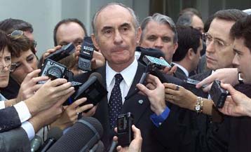 Συγνώμη για το ναζιστικό παρελθόν της χώρας του ζήτησε ο Αργεντινός πρόεδρος