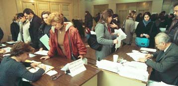 Προσλήψεις 14.211 υπαλλήλων σε έντεκα υπουργεία