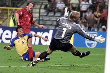 Το Βέλγιο 2-1 τη Σουηδία σε εντυπωσιακή πρεμιέρα