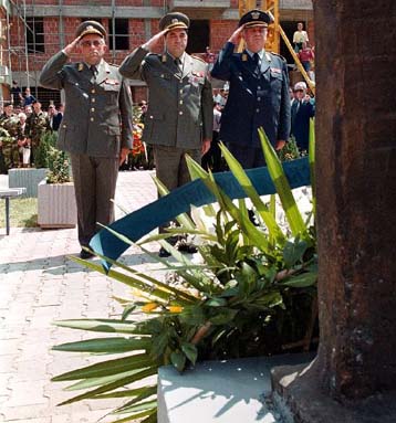 Ενας χρόνος από τη λήξη των ΝΑΤΟϊκών βομβαρδισμών στη Γιουγκοσλαβία