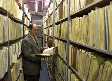 Φως στους μυστικούς φακέλους της κομμουνιστικής εποχής της Πολωνίας