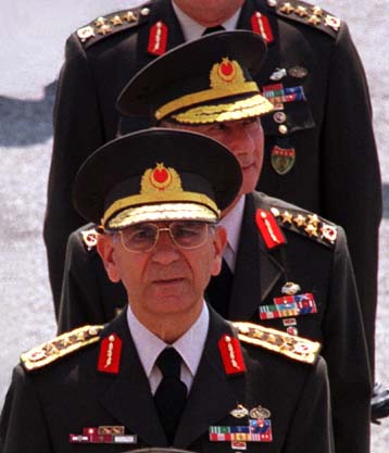 Η Τουρκία σκέφτεται να καταργήσει τη Στρατιά του Αιγαίου