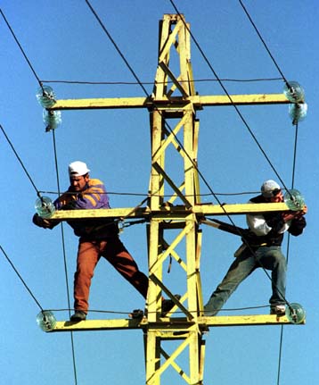Ανησυχίες ΟΟΣΑ και ΕΕ για τον ανταγωνισμό στην ελληνική ενεργειακή αγορά