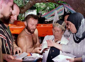 Νέος γύρος διαπραγματεύσεων κυβέρνησης – Αμπού Σαγιάφ την Τετάρτη