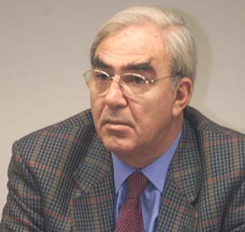 Πέθανε ο πρώην υπουργός Γ.Τζιτζικώστας