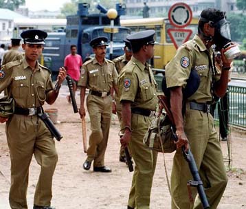 Νεκρός ο υπουργός Βιομηχανίας της Σρι Λάνκα από έκρηξη βόμβας