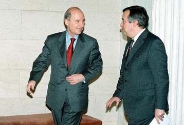 Πρώτο θέμα στην ατζέντα της Συνόδου Κορυφής στο Πόρτο η ένταξη της Ελλάδας στην ΟΝΕ