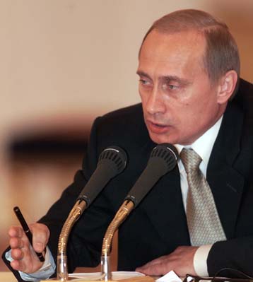 Με ικανοποίηση δέχτηκε το ΝΑΤΟ την πρόταση Πούτιν για κοινή αντιπυραυλική ασπίδα