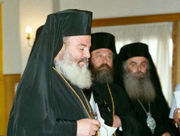 Τη χρυσή τομή στο θέμα των ταυτοτήτων αναζητεί η Ιερά Σύνοδος