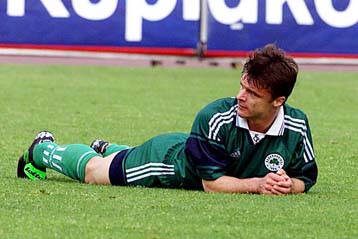 Ενδιαφέρον για  Καλιτζάκη και Βαζέχα από Εθνικό Αστέρα