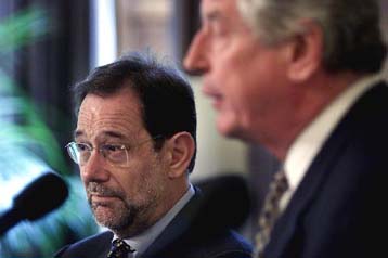 Το ΝΑΤΟ δεν εισέβαλε ποτέ σε ανεξάρτητη χώρα!