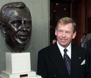 Επιτυχής η εγχείρηση στην οποία υποβλήθηκε ο Χάβελ τη Δευτέρα