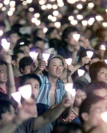 Το Χονγκ Κονγκ θυμήθηκε την εξέγερση της πλατείας Τιενανμέν