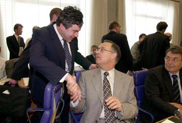 Εντείνονται οι αντιπαραθέσεις στη ζώνη του ευρώ