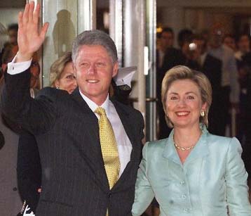 Ο Μπιλ Κλίντον δεν αποκλείει ενδεχόμενη υποψηφιότητα της Χίλαρι για την προεδρία