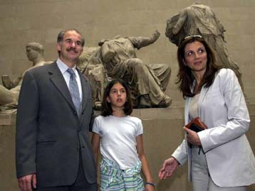 Ξεκίνησε ο επίσημος διάλογος για τα Γλυπτά, σύμφωνα με τον υπουργό Εξωτερικών