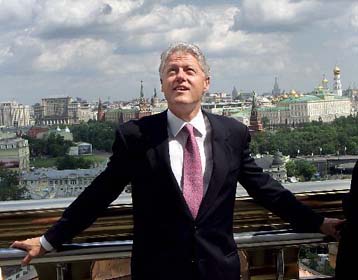 Συμφωνία για την καταστροφή τόνων πλουτωνίου ανακοινώνουν Κλίντον και Πούτιν