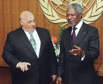 Αντίθετος τώρα ο Ντενκτάς στην αναβάθμιση των συνομιλιών για το Κυπριακό