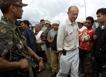 Οι απαγωγείς των Φιλιππίνων αιχμαλώτισαν και δέκα Γερμανούς δημοσιογράφους