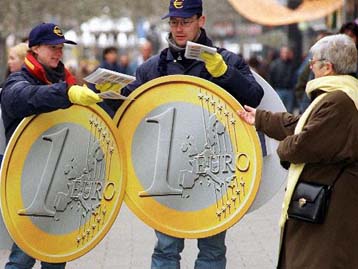 Στο ECOFIN της Δευτέρας η έγκριση για την ένταξη στην ΟΝΕ