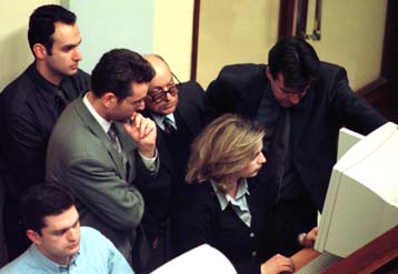 Με οριακή άνοδο 0,02% έκλεισε την Παρασκευή η Σοφοκλέους