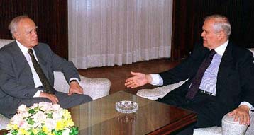 Συνάντηση του Κ.Παπούλια με το Σέρβο πρόεδρο