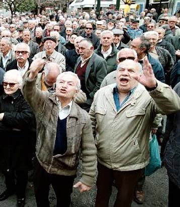 Mισθωτοί και συνταξιούχοι σηκώνουν το βάρος των φορολογικών εισφορών