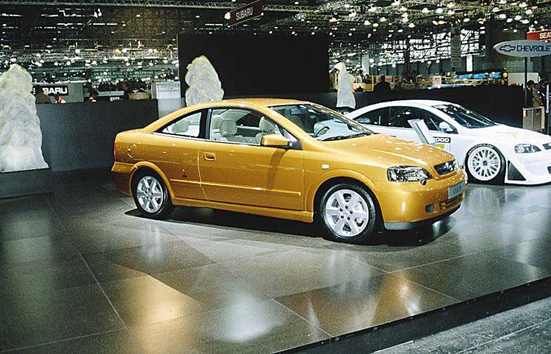 Το 2003 θα κυκλοφορήσει ο διάδοχος του Opel Calibra