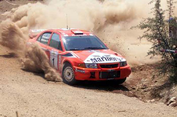 Τι δήλωσαν στη Mitsubishi για τη διπλή εγκατάλειψη