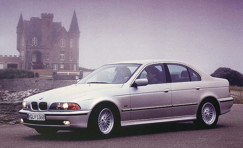 Τον ερχόμενο Οκτώβριο στην Ευρώπη η νέα σειρά 5 της BMW