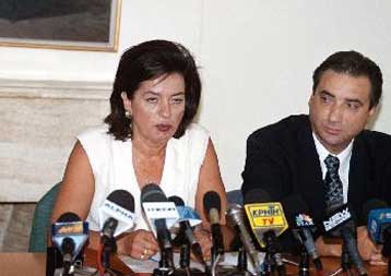 Τη μείωση των μελών των ΔΣ στους δημόσιους οργανισμούς μελετά η κυβέρνηση