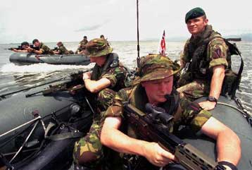 Ελαττωματικά τα όπλα του βρετανικού στρατού στη Σιέρα Λεόνε, αποκαλύπτει απόρρητη έκθεση